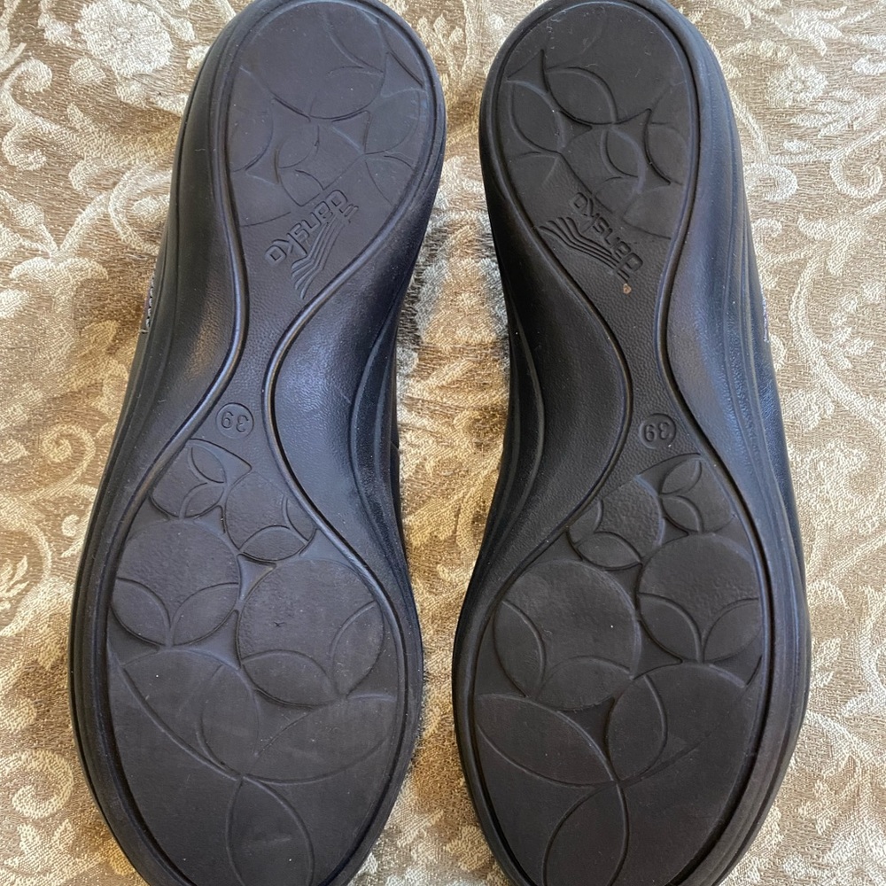 Dansko Black Flats 39 - Picture 2 of 7